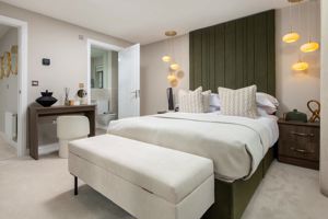 Photo 8- click for photo gallery